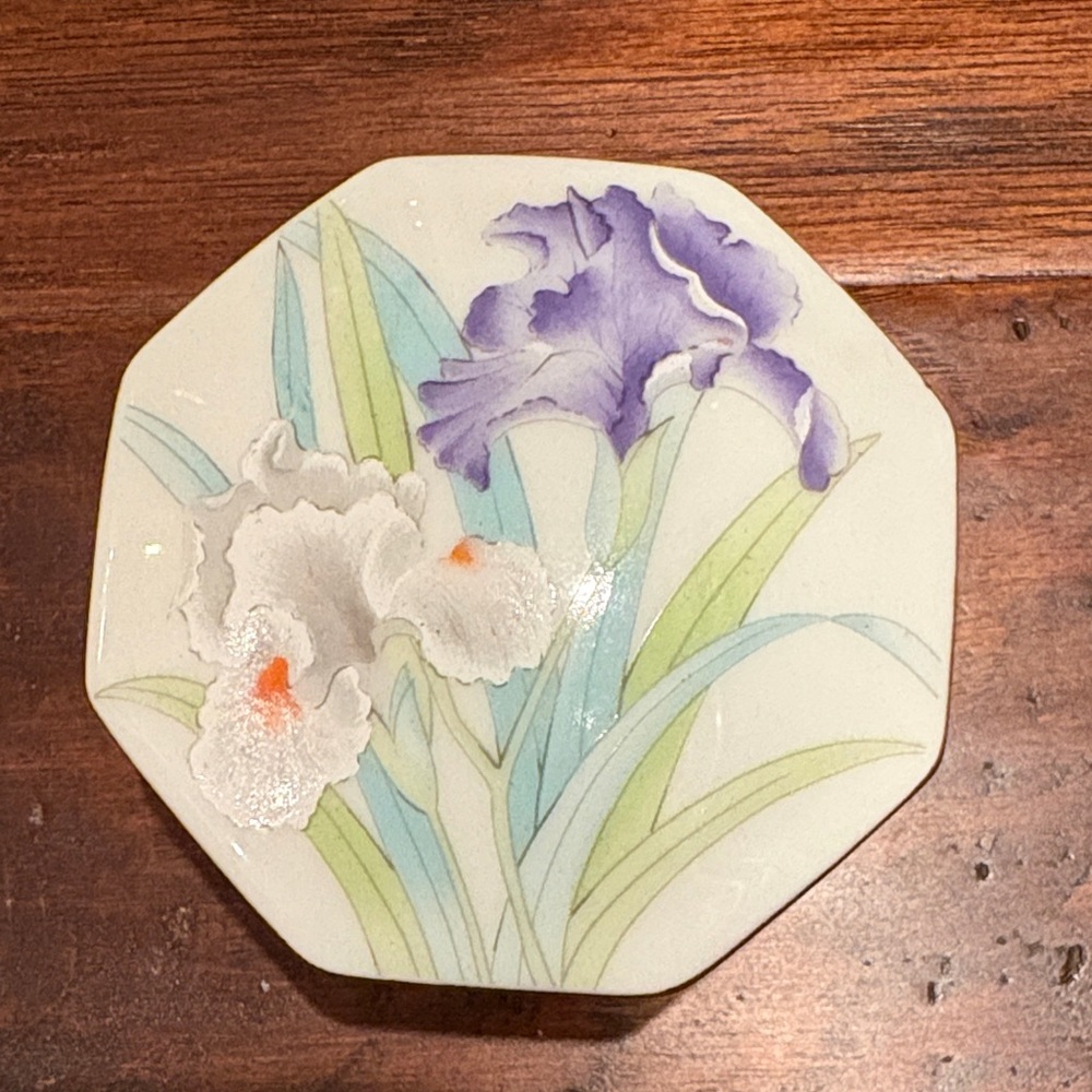 Otagiri‎ "Iris Bouquet" Octagonal Trinket Box
